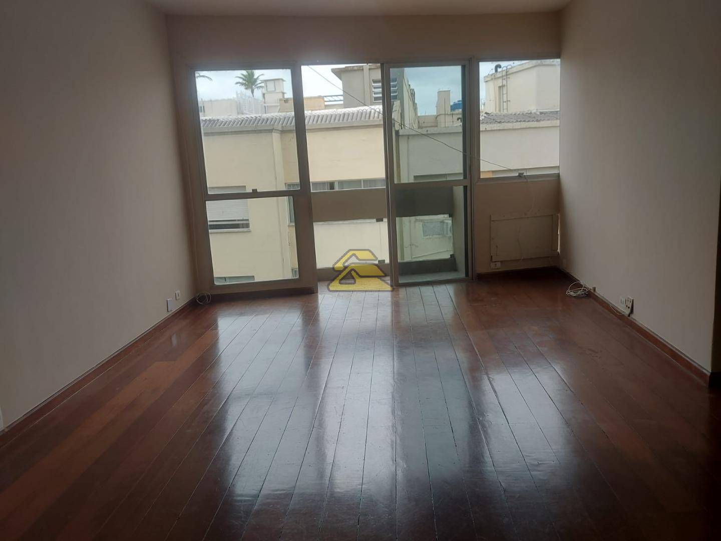 Apartamento para alugar com 3 quartos, 129m² - Foto 5