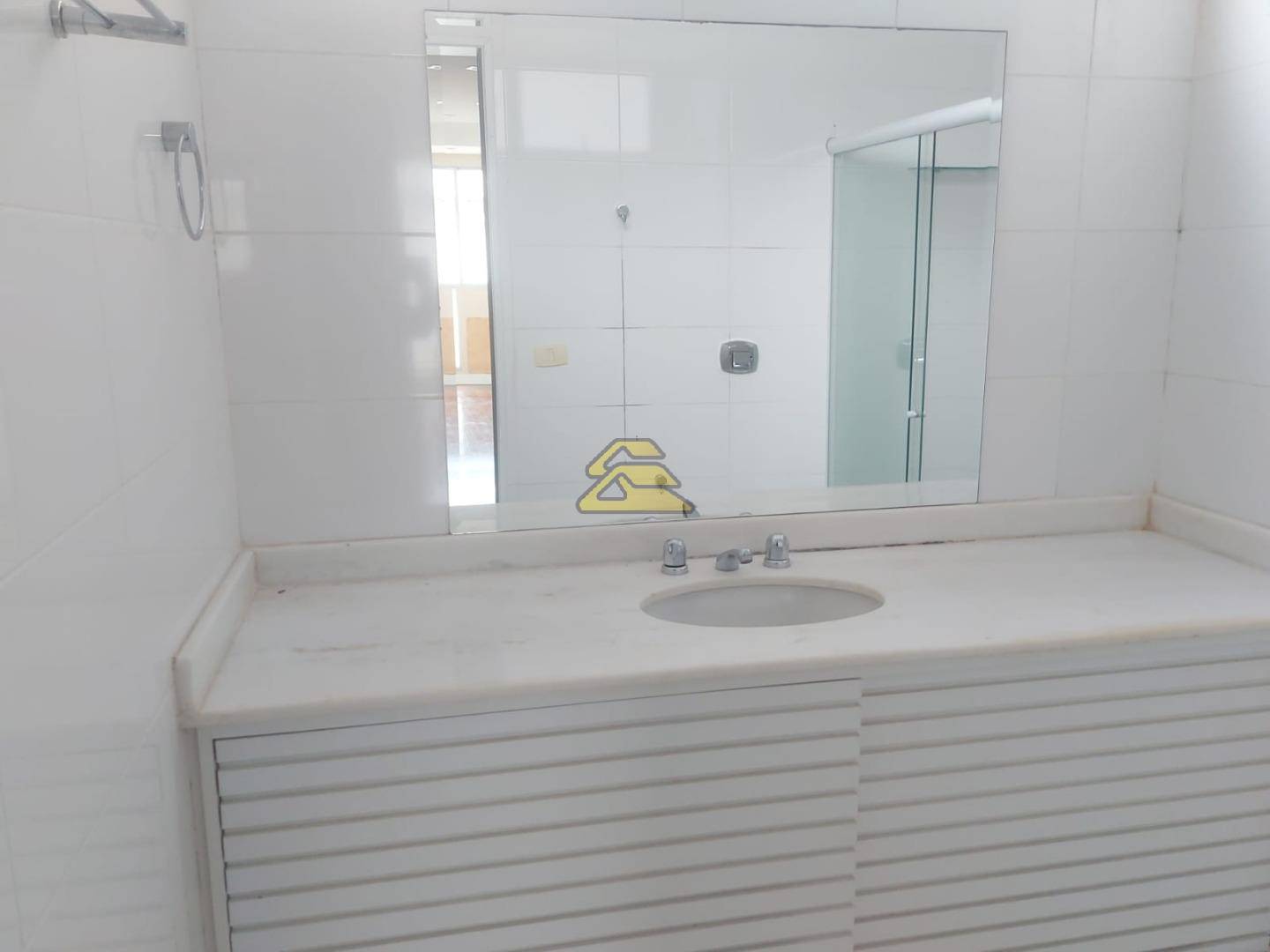 Apartamento para alugar com 3 quartos, 129m² - Foto 27