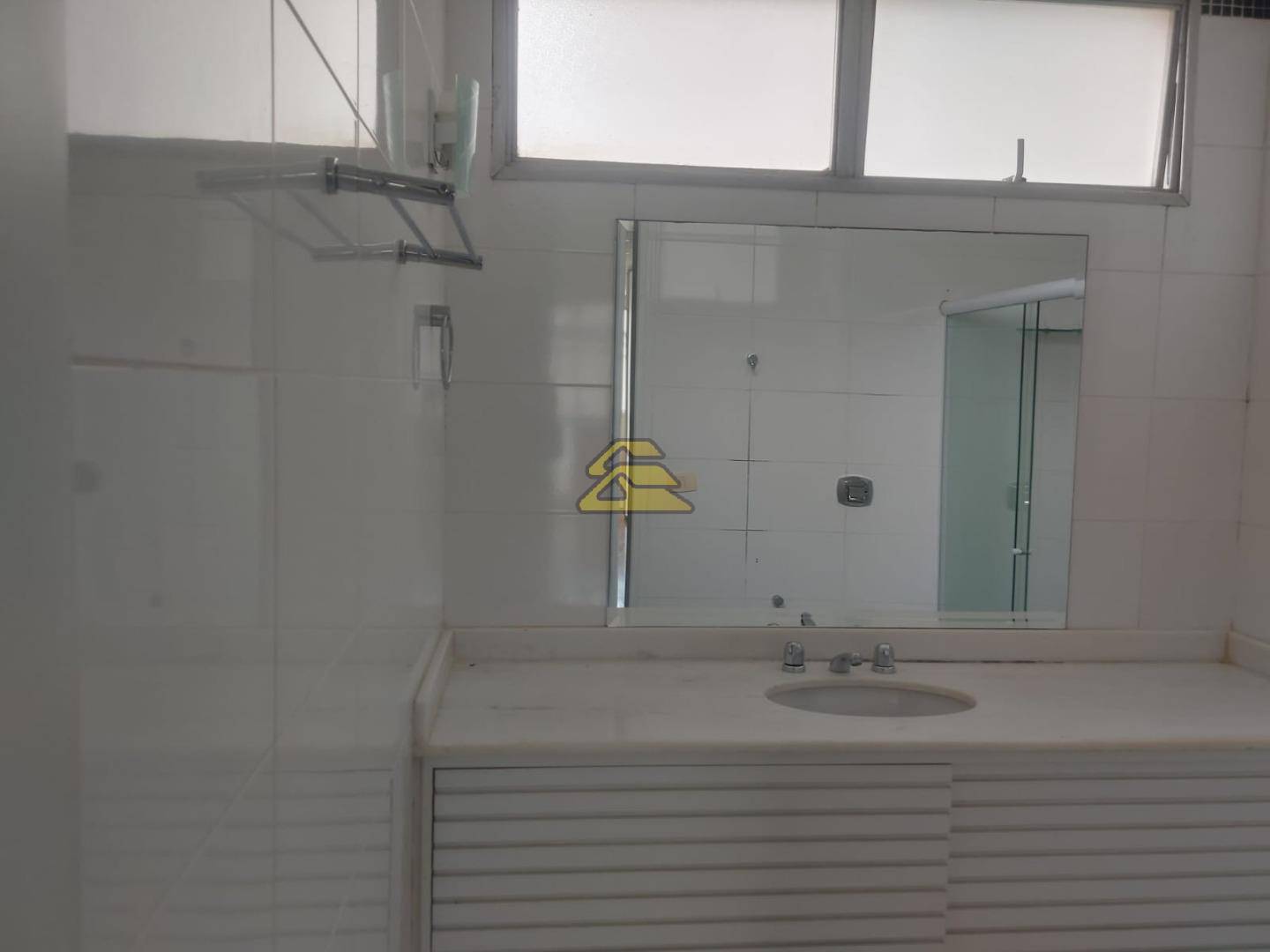 Apartamento para alugar com 3 quartos, 129m² - Foto 29