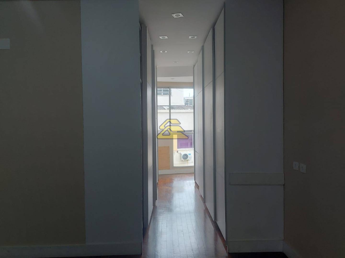 Apartamento para alugar com 3 quartos, 129m² - Foto 40