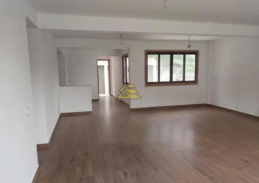 Casa à venda com 3 quartos, 523m² - Foto 3