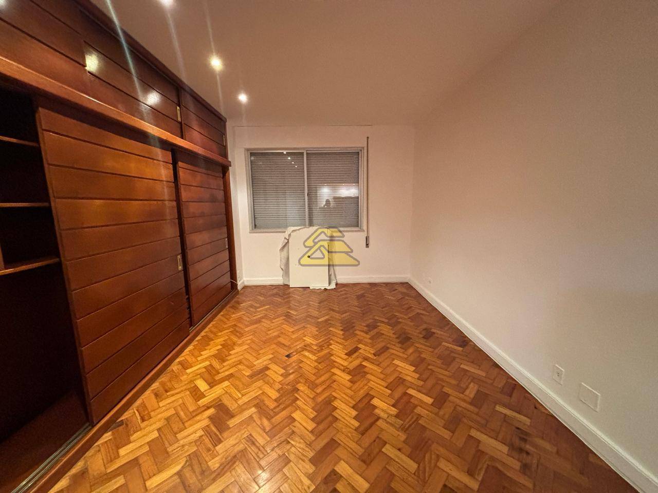 Apartamento para alugar com 4 quartos, 490m² - Foto 18