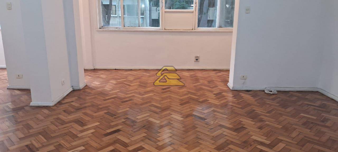 Apartamento para alugar com 3 quartos, 160m² - Foto 3