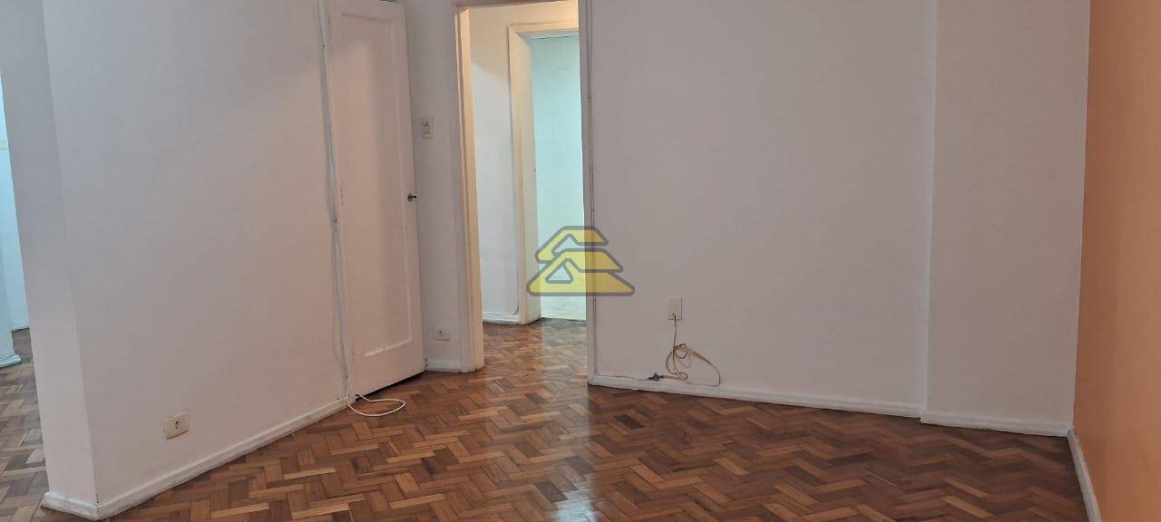 Apartamento para alugar com 3 quartos, 160m² - Foto 12