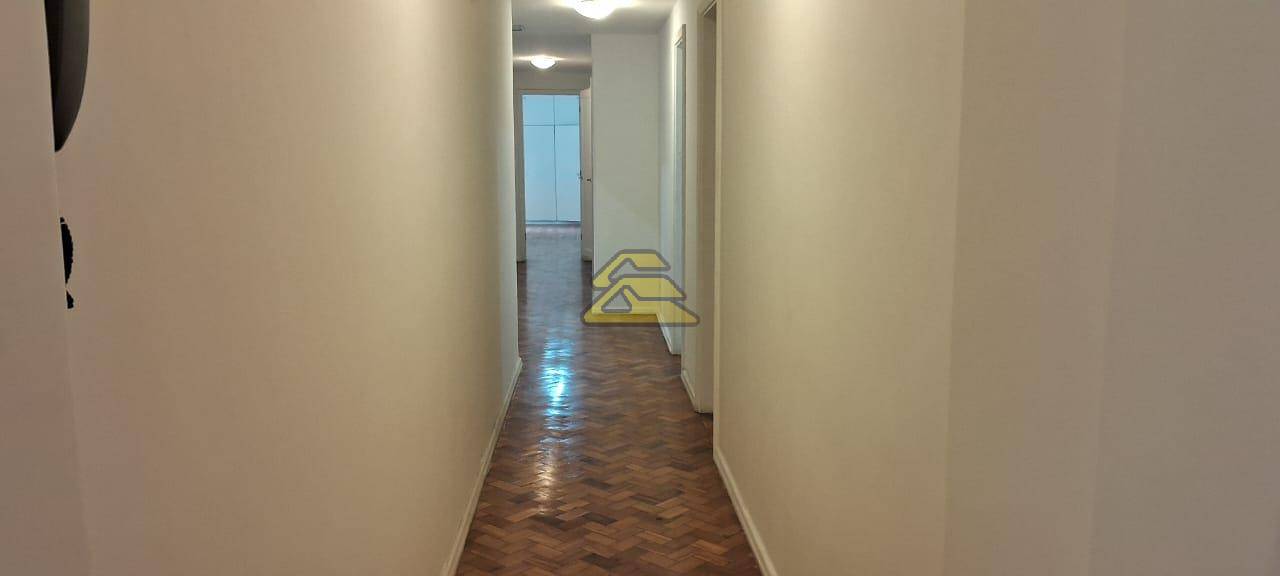 Apartamento para alugar com 3 quartos, 160m² - Foto 14