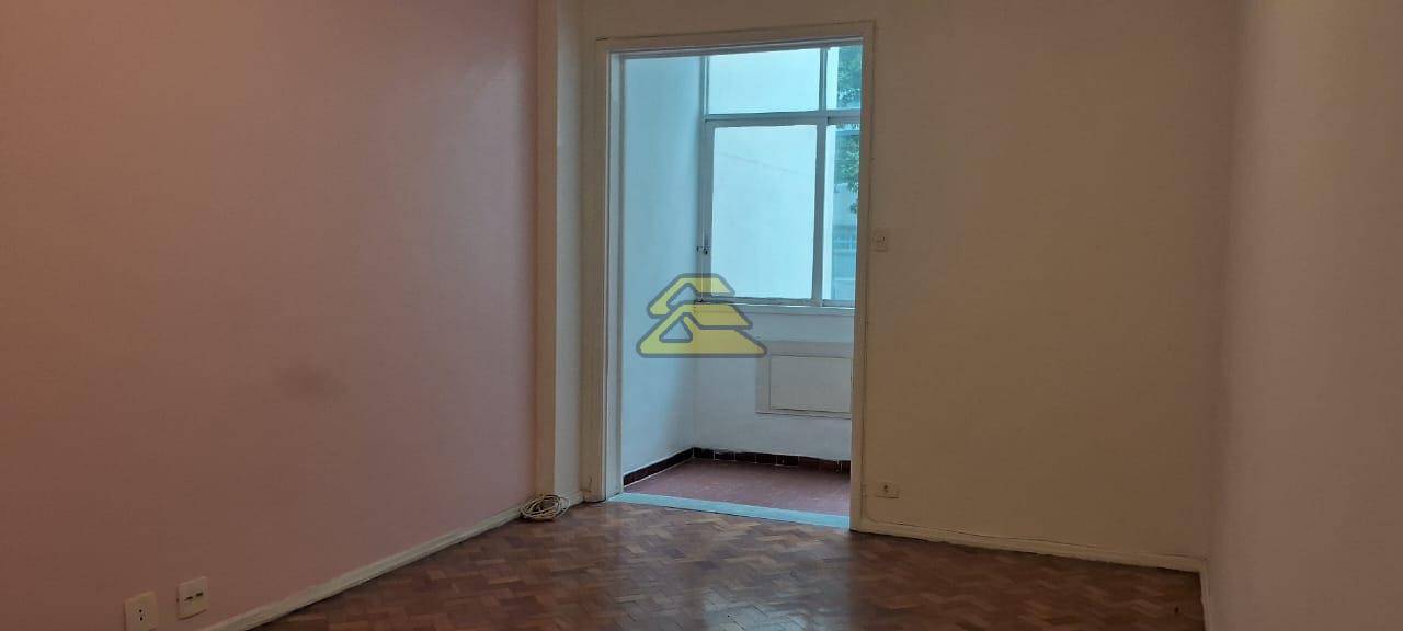 Apartamento para alugar com 3 quartos, 160m² - Foto 15
