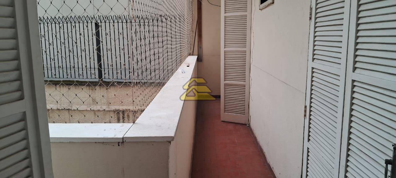 Apartamento para alugar com 3 quartos, 160m² - Foto 34