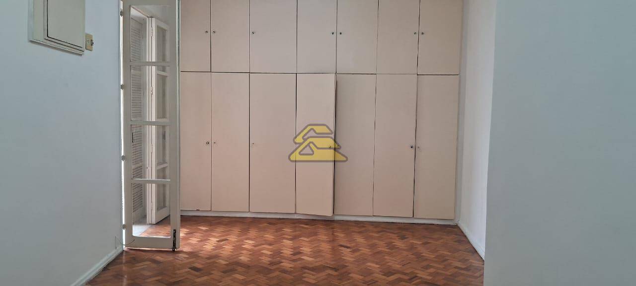 Apartamento para alugar com 3 quartos, 160m² - Foto 23