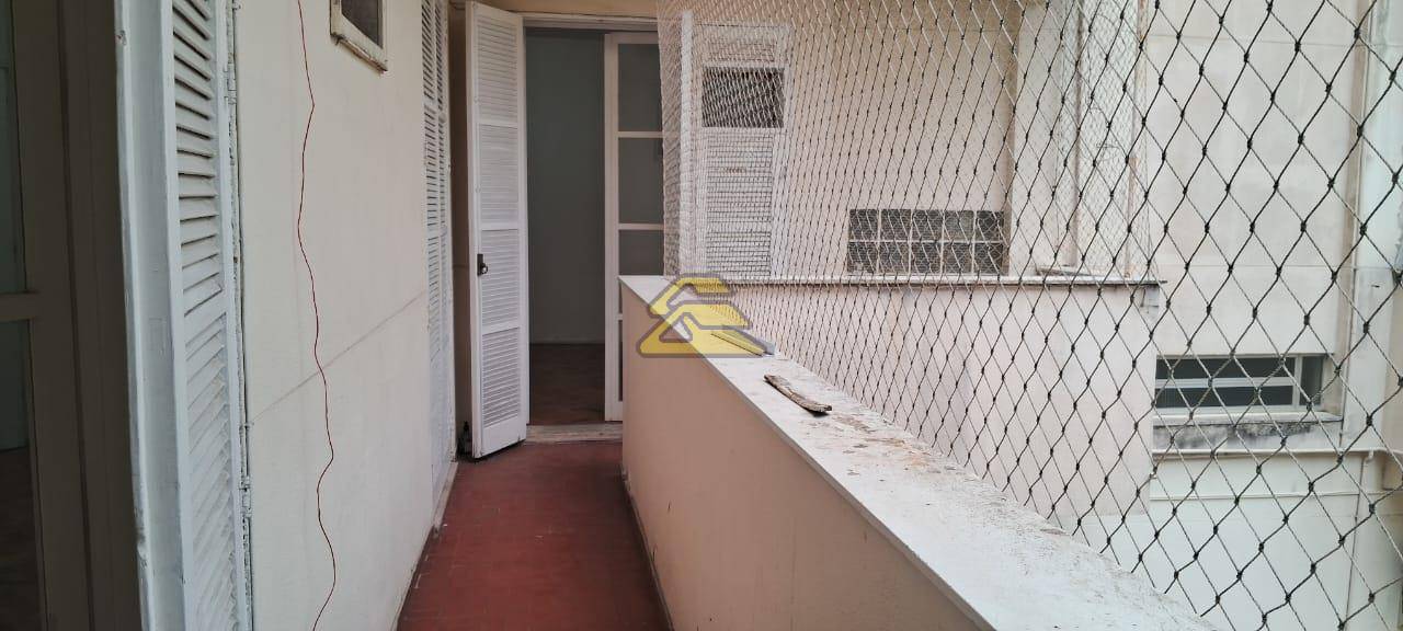 Apartamento para alugar com 3 quartos, 160m² - Foto 35