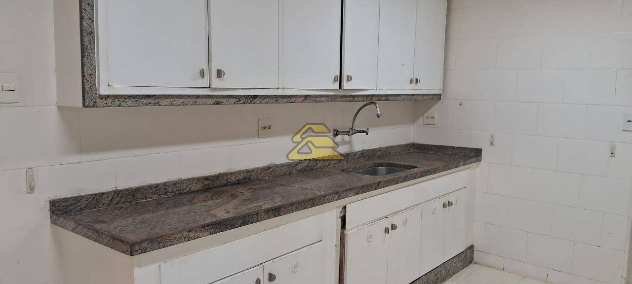 Apartamento para alugar com 3 quartos, 160m² - Foto 36