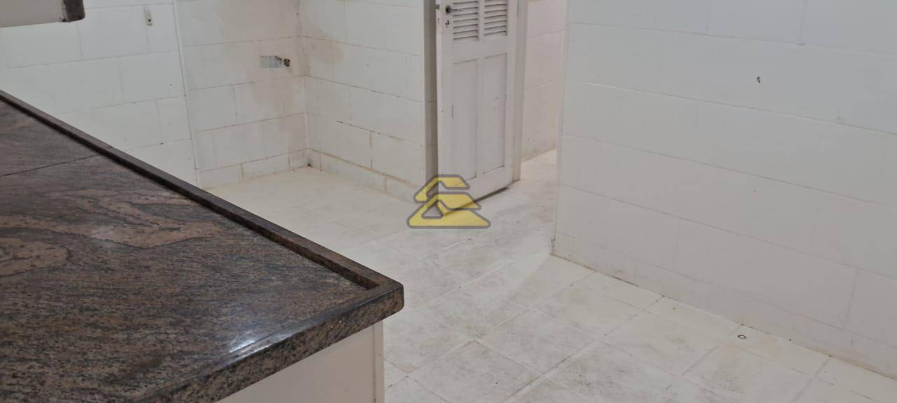 Apartamento para alugar com 3 quartos, 160m² - Foto 37