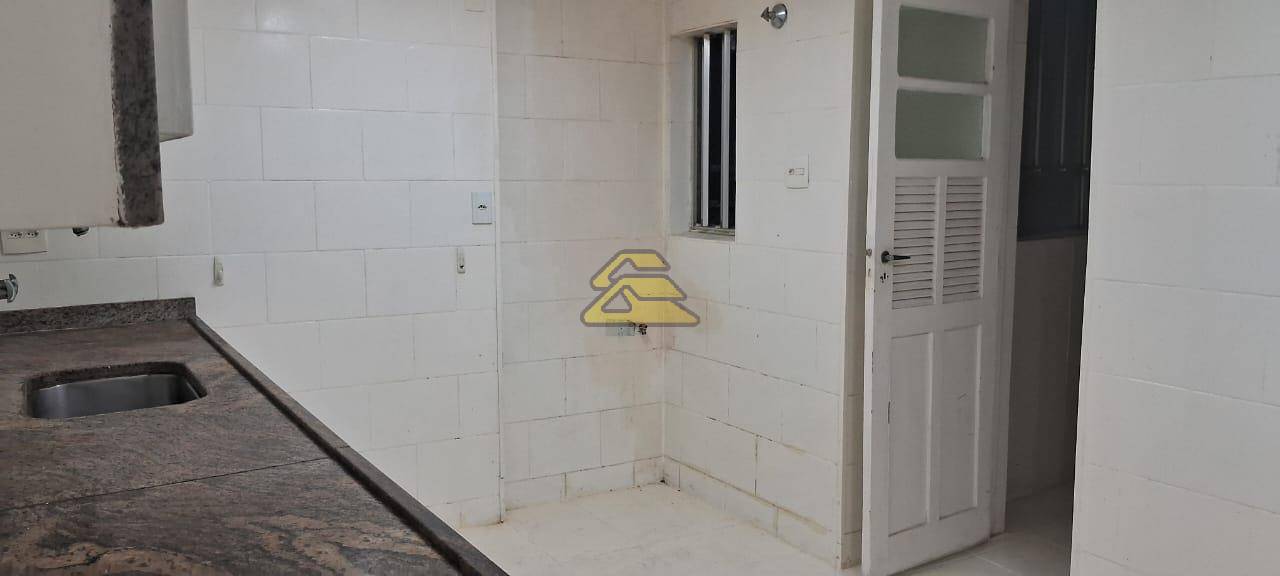 Apartamento para alugar com 3 quartos, 160m² - Foto 41