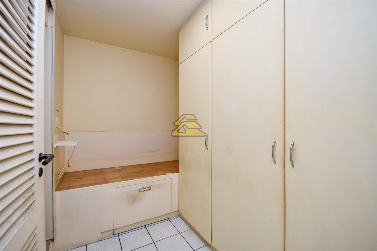 Apartamento à venda com 4 quartos, 209m² - Foto 27