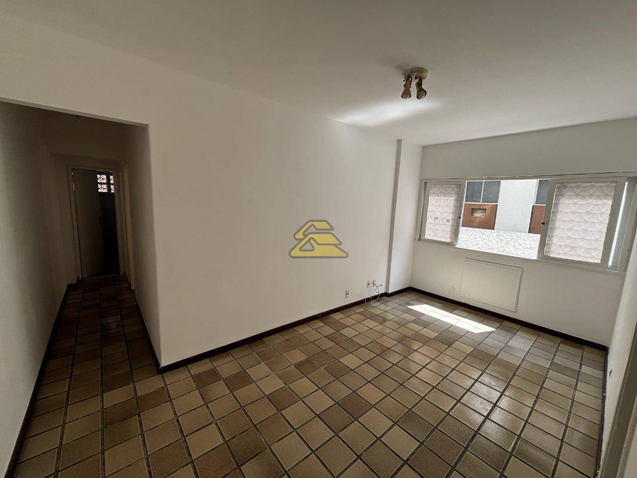 Apartamento à venda com 2 quartos, 73m² - Foto 3