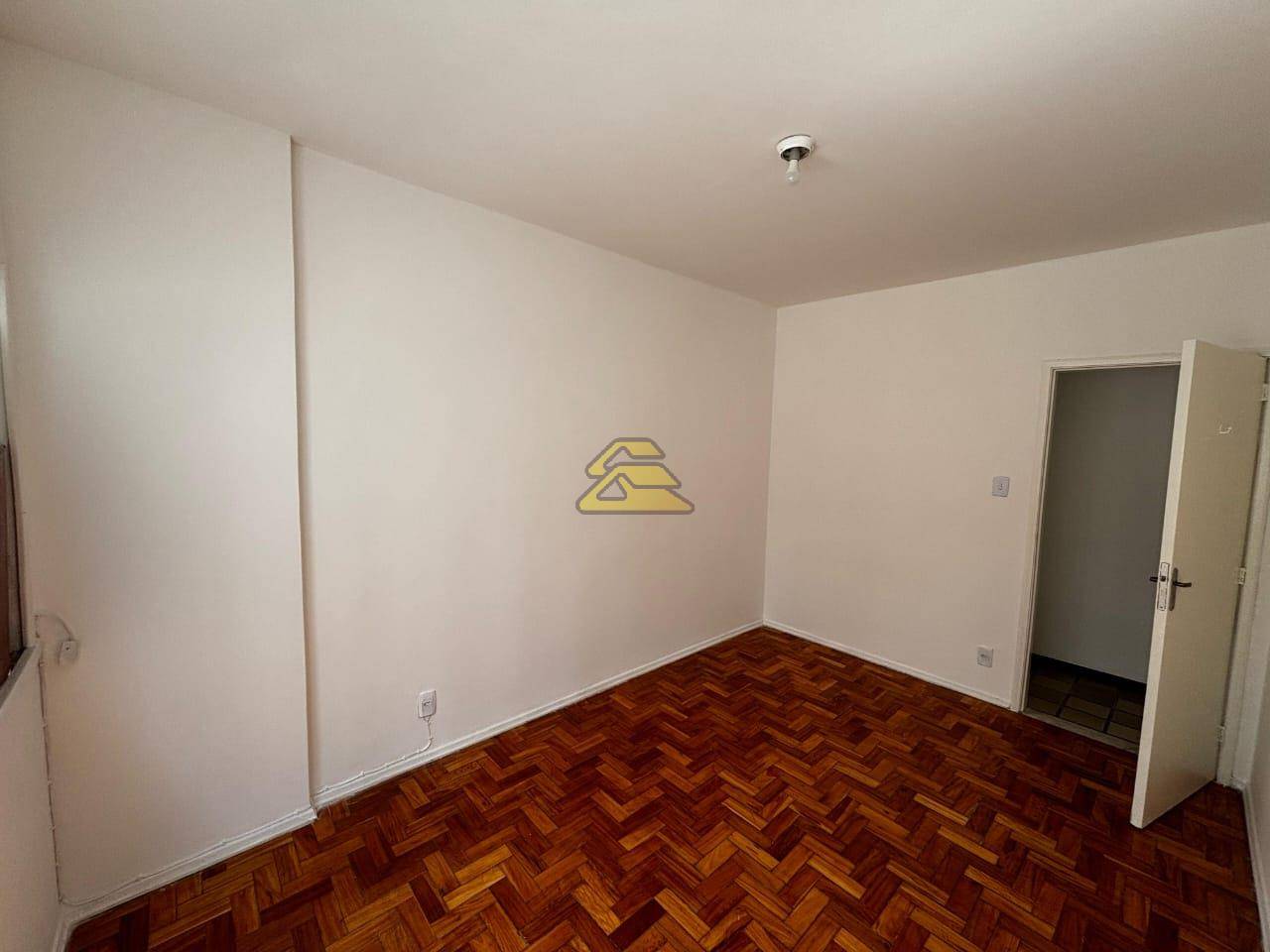 Apartamento à venda com 2 quartos, 73m² - Foto 8