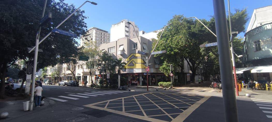 Apartamento à venda com 3 quartos, 224m² - Foto 27