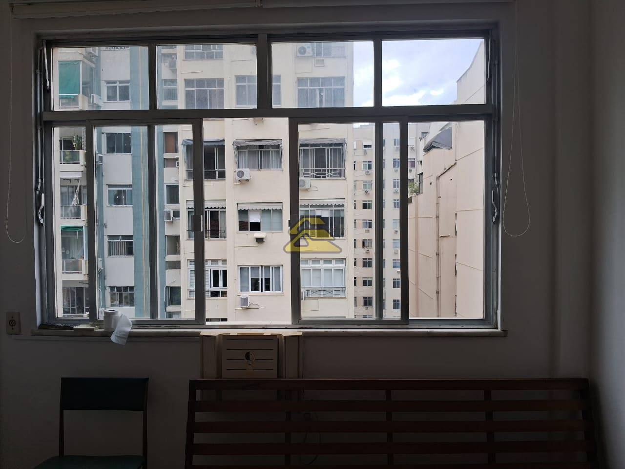 Apartamento para alugar com 3 quartos, 101m² - Foto 9