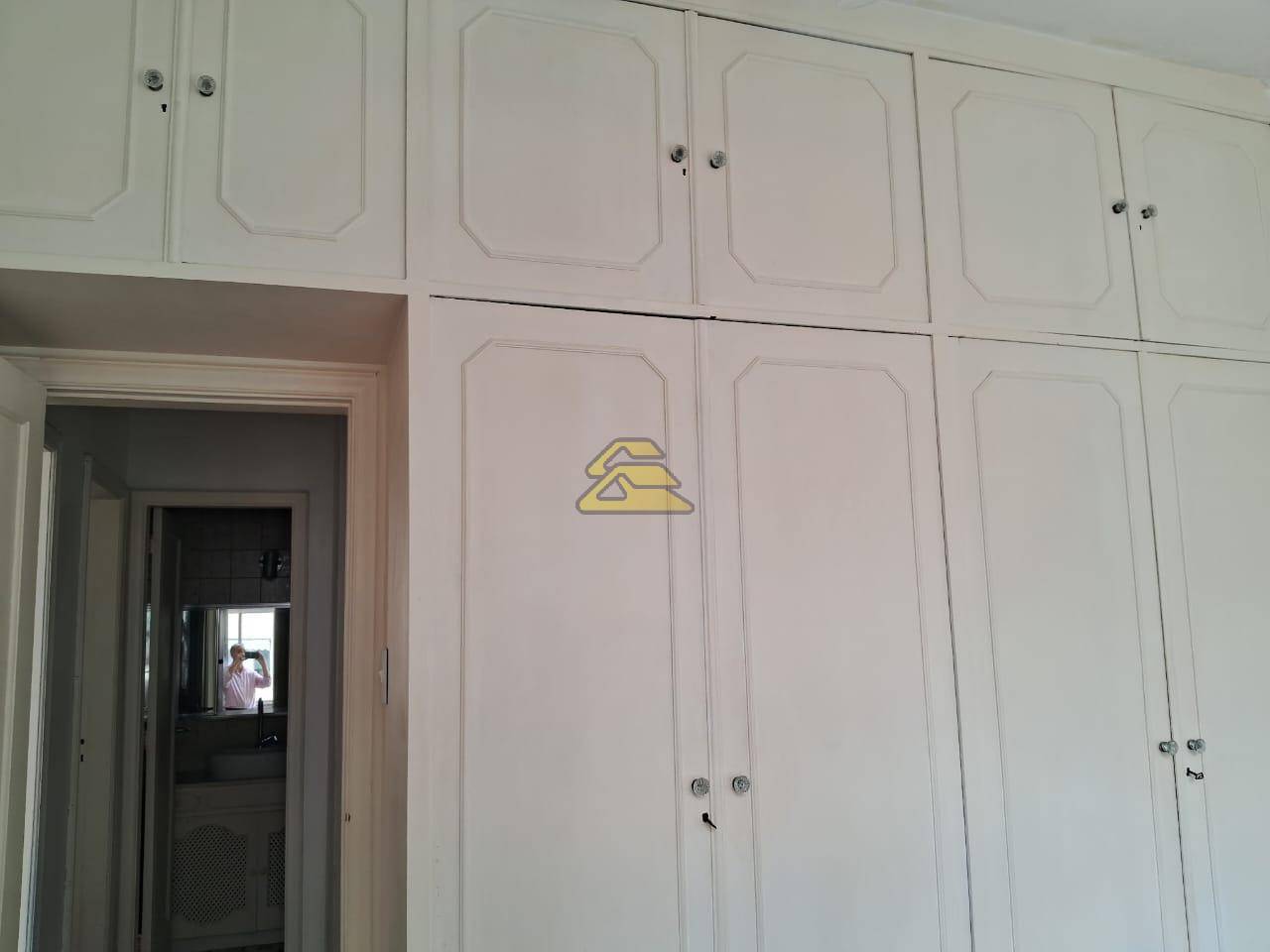 Apartamento para alugar com 3 quartos, 101m² - Foto 10