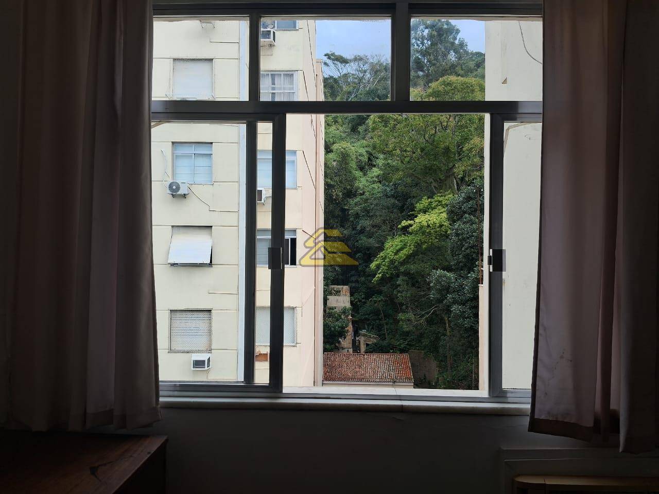 Apartamento para alugar com 3 quartos, 101m² - Foto 8
