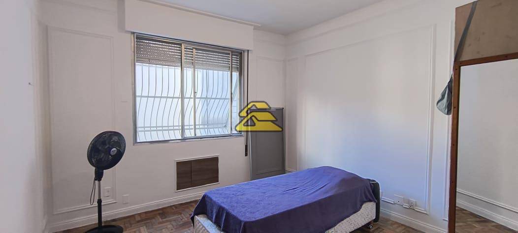 Apartamento à venda com 3 quartos, 224m² - Foto 8