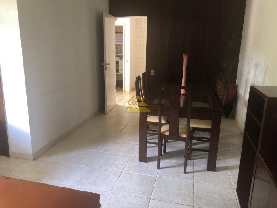 Casa à venda com 7 quartos, 289m² - Foto 17