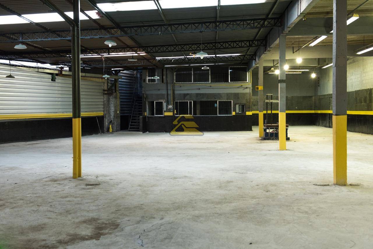 Depósito-Galpão-Armazém para alugar, 676m² - Foto 1