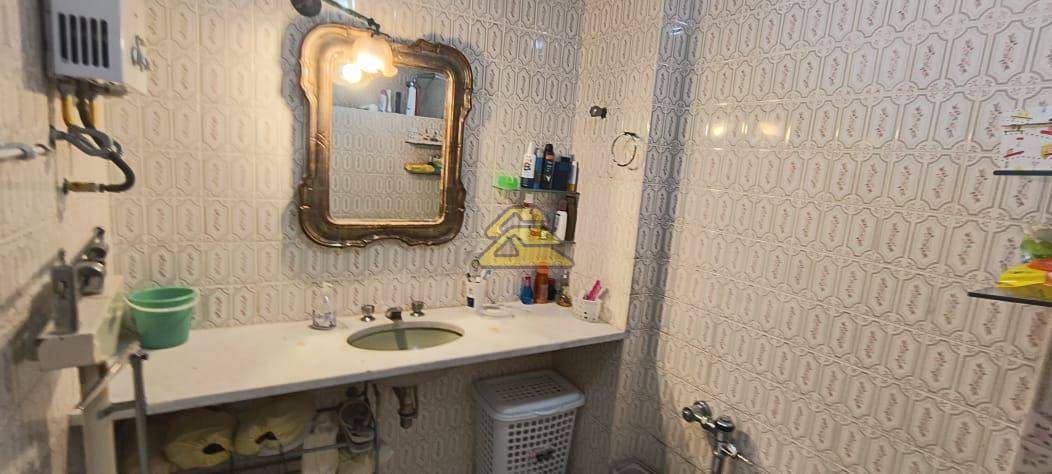 Apartamento à venda com 3 quartos, 224m² - Foto 33